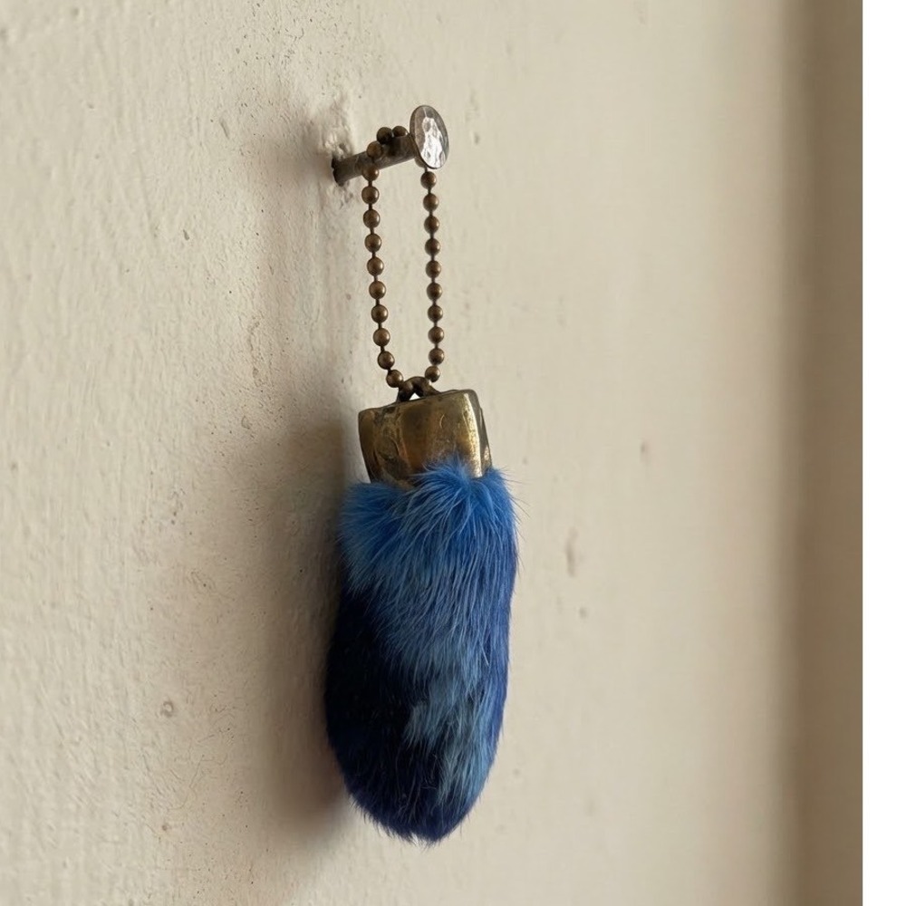 Vintage Lucky Rabbit Foot Keychain Blue Dyed Real Fur Brass Ball Chain Charm 3"